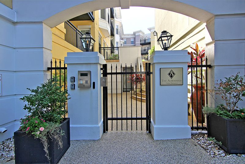 498 Albemarle Rd #315, Charleston, SC 29407