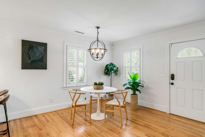 12 Anita Dr, Charleston, SC 29407