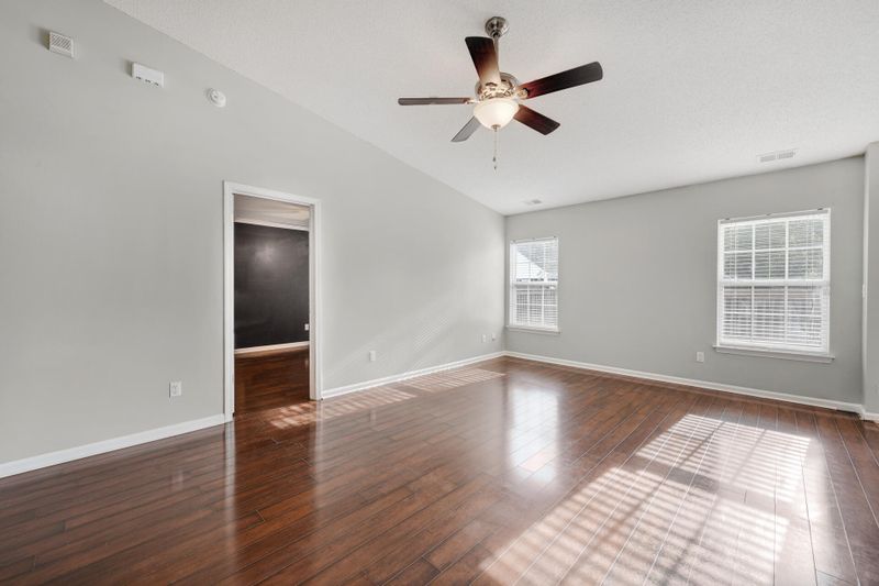 323 Brickhope Ln, Goose Creek, SC 29445