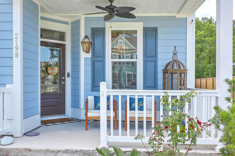2198 Kemmerlin St, Johns Island, SC 29455