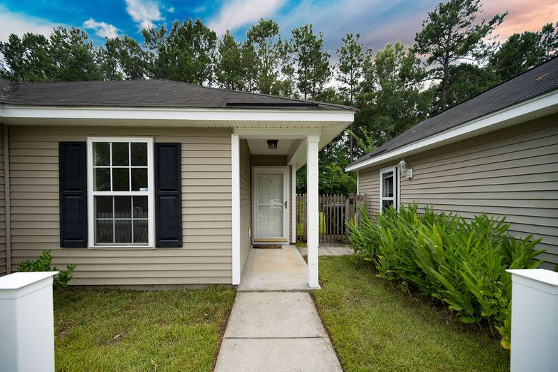 229 Moon Dance Ln, Summerville, SC 29483