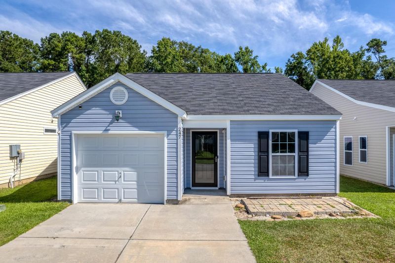 247 Coosawatchie St, Summerville, SC 29485