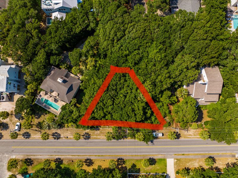 4 Barnacle Row, Isle Of Palms, SC 29451