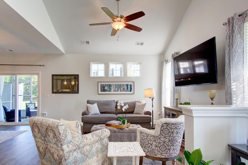 3305 John Bartram Pl, Mount Pleasant, SC 29466