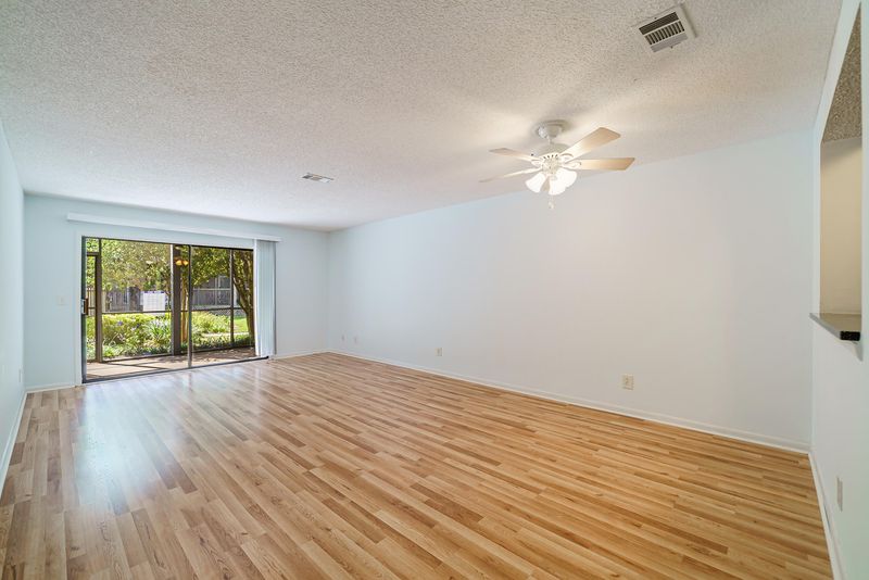 1530 Fort Johnson Rd #2c, Charleston, SC 29412
