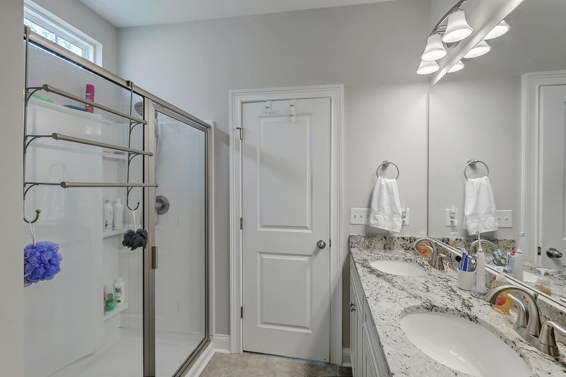 147 Sugeree Dr, Moncks Corner, SC 29461