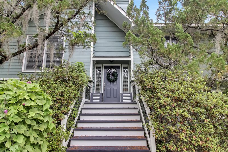 6 Glengary Ct, Charleston, SC 29414