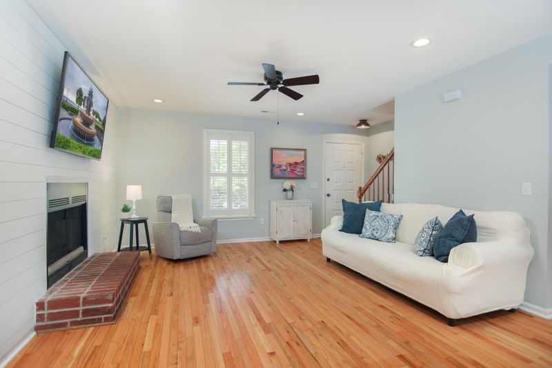 1224 Myrick Rd, Mount Pleasant, SC 29464