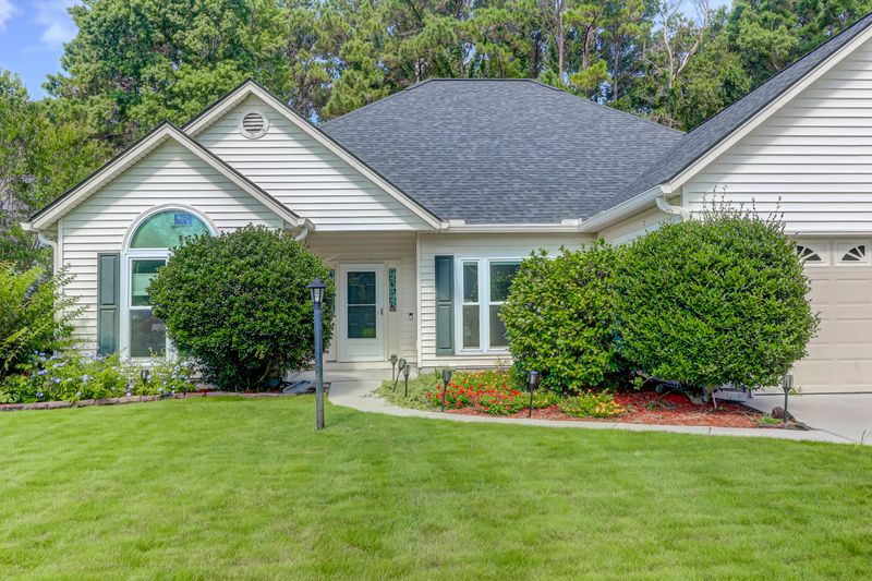 745 Woodland Pointe Pl, Mount Pleasant, SC 29464