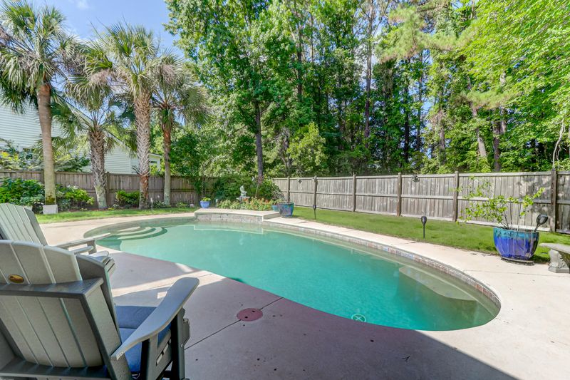 745 Woodland Pointe Pl, Mount Pleasant, SC 29464