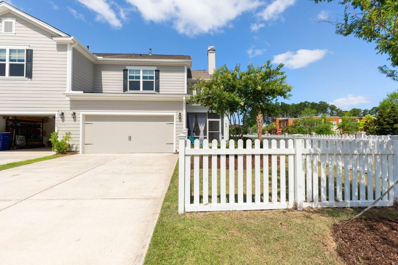 1591 Grey Marsh Rd, Mount Pleasant, SC 29466