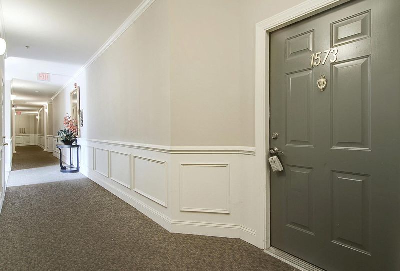 1573 Cambridge Lakes Dr #106e, Mount Pleasant, SC 29464