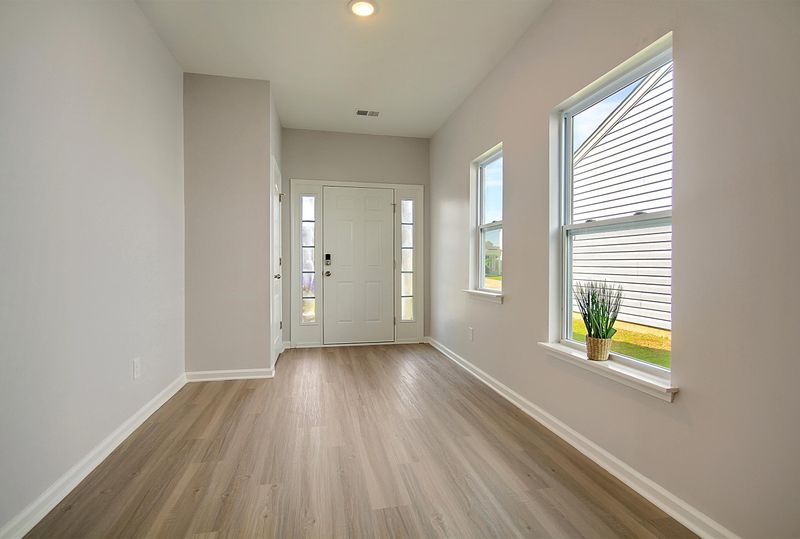 249 Coosawatchie St, Summerville, SC 29485