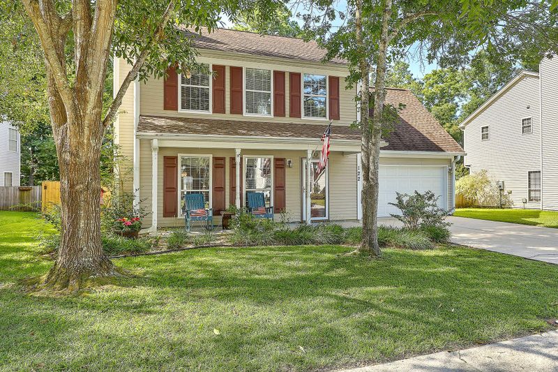 122 W Hartwick Ln, Goose Creek, SC 29445