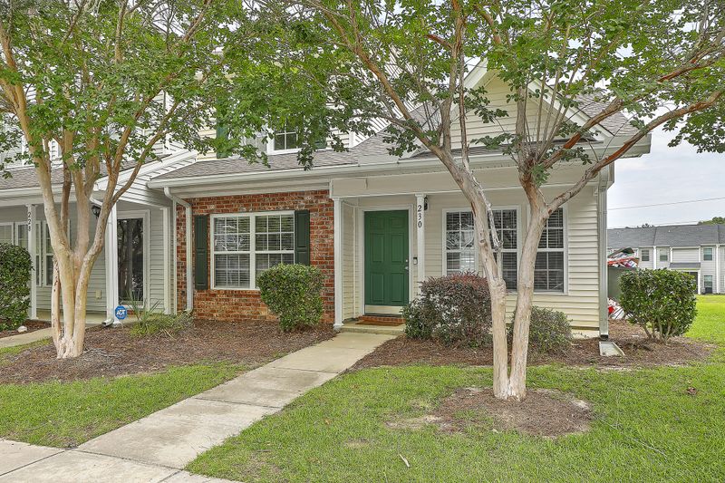 230 Jackson St, Goose Creek, SC 29445