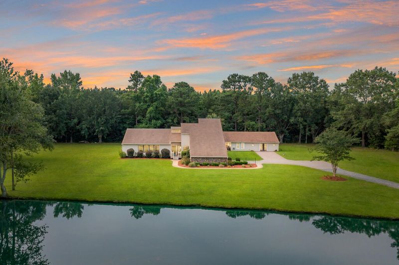 1760 Central Ave, Summerville, SC 29483
