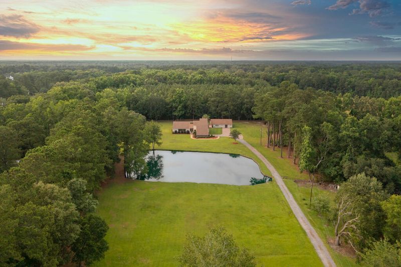 1760 Central Ave, Summerville, SC 29483