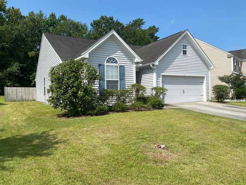 238 Medford Dr, Summerville, SC 29485