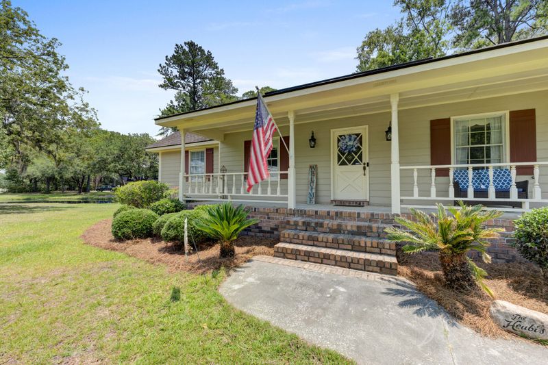 112 Ashley River Dr, Summerville, SC 29485