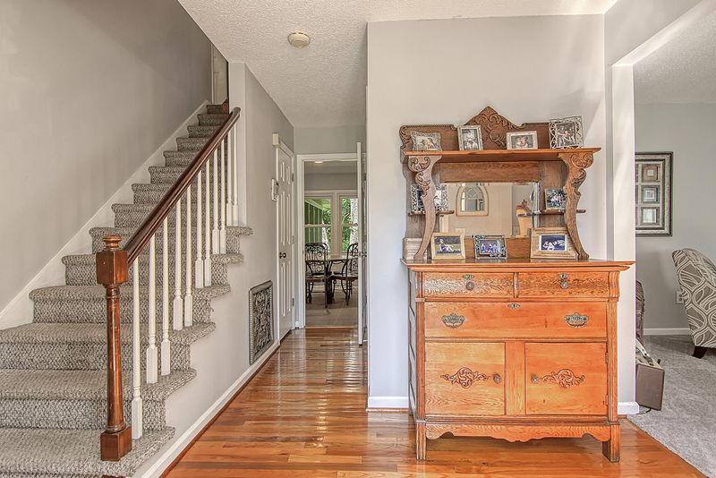 10 Casa Bianca Dr, Charleston, SC 29407