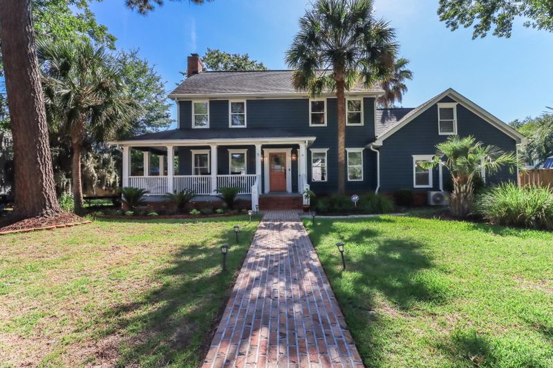 850 Pine Shadow Ln, Mount Pleasant, SC 29464