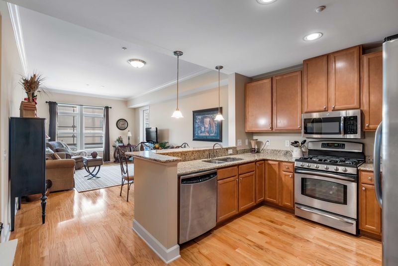 125 Pier View St #307, Daniel Island, SC 29492