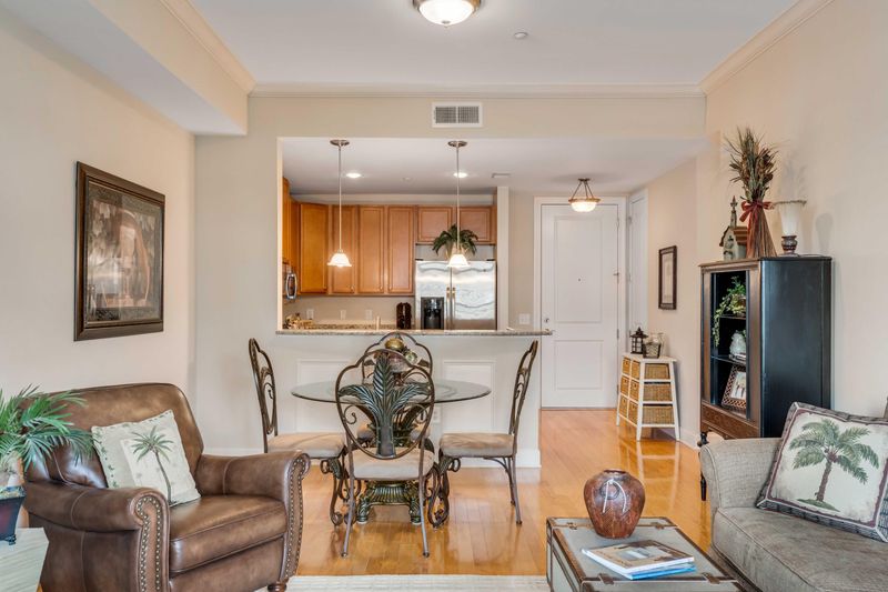 125 Pier View St #307, Daniel Island, SC 29492