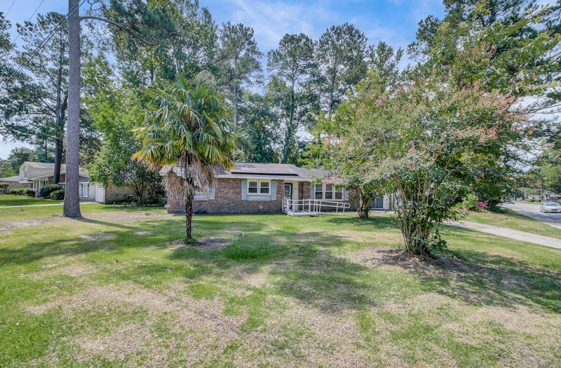 7759 Barclay Ave, North Charleston, SC 29418