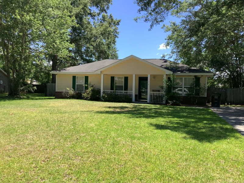 134 White Pine Ct, Moncks Corner, SC 29461