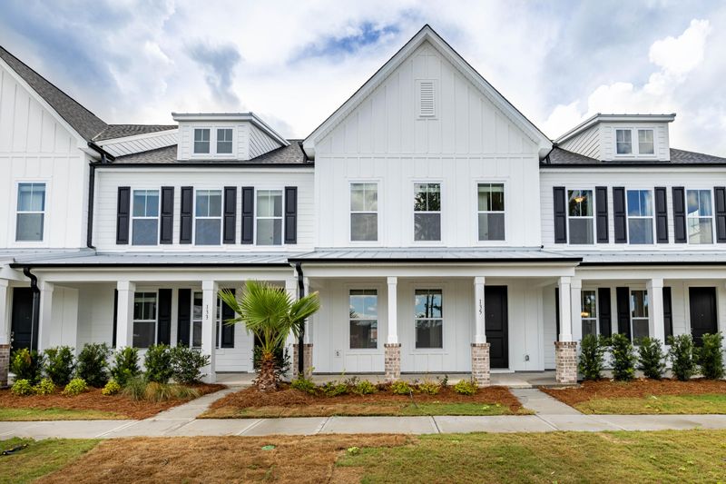 133 Summer Tanager Dr, Ravenel, SC 29470