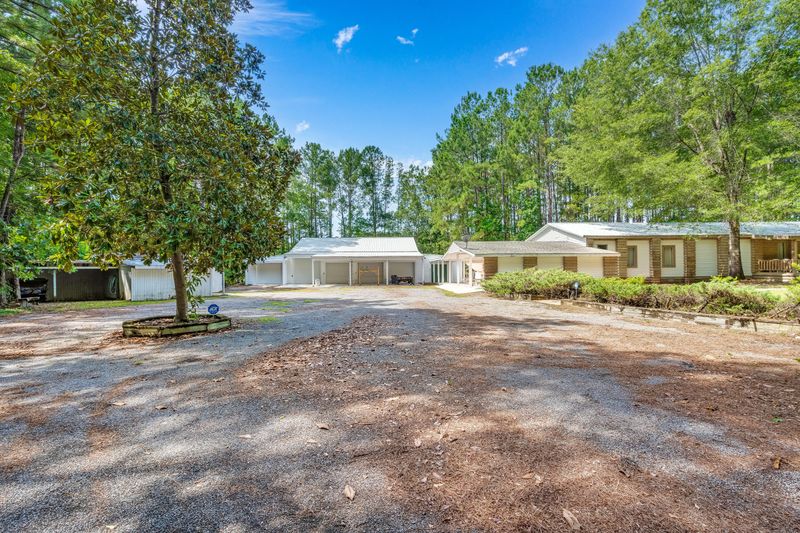 224 Dunromin Ln, Moncks Corner, SC 29461