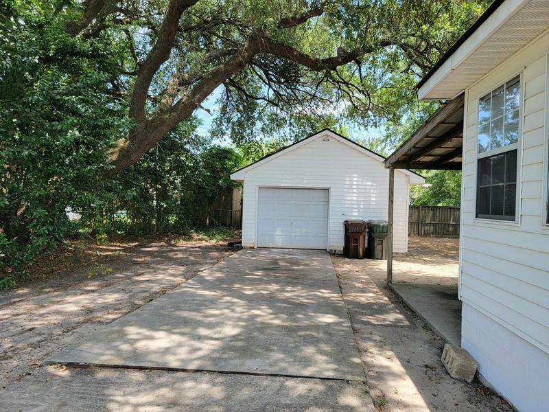 509 Whitesville Rd, Moncks Corner, SC 29461