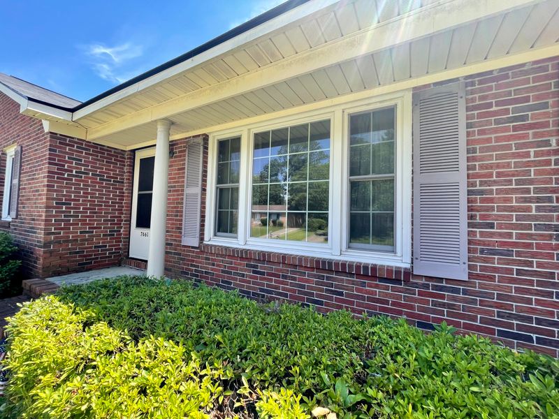 7661 Hillandale Rd, North Charleston, SC 29420
