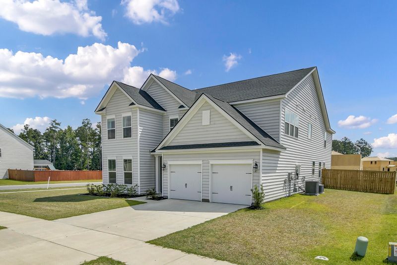 717 Squire Pope Rd, Summerville, SC 29486