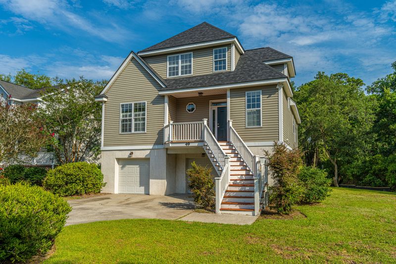 49 Oyster Point Row, Charleston, SC 29412