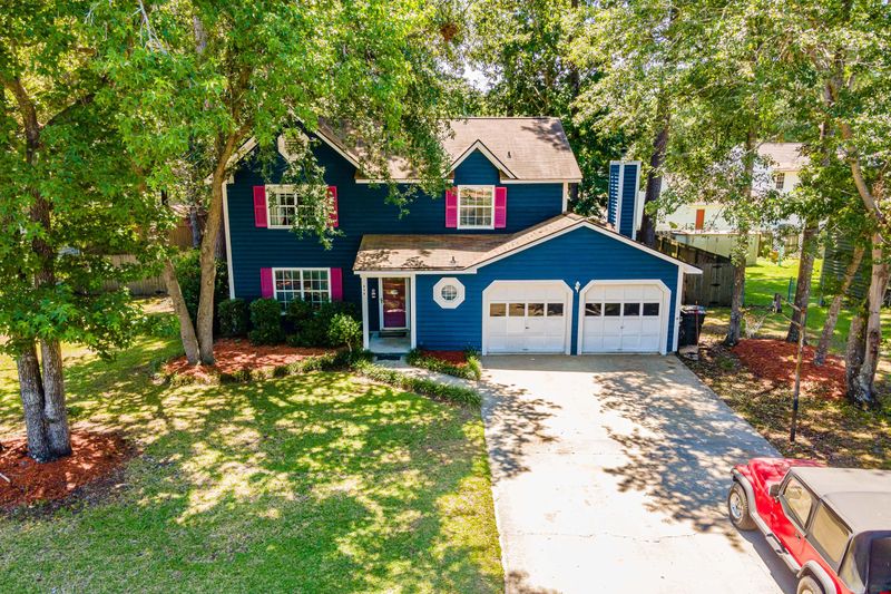 808 Doulton Ln, Goose Creek, SC 29445