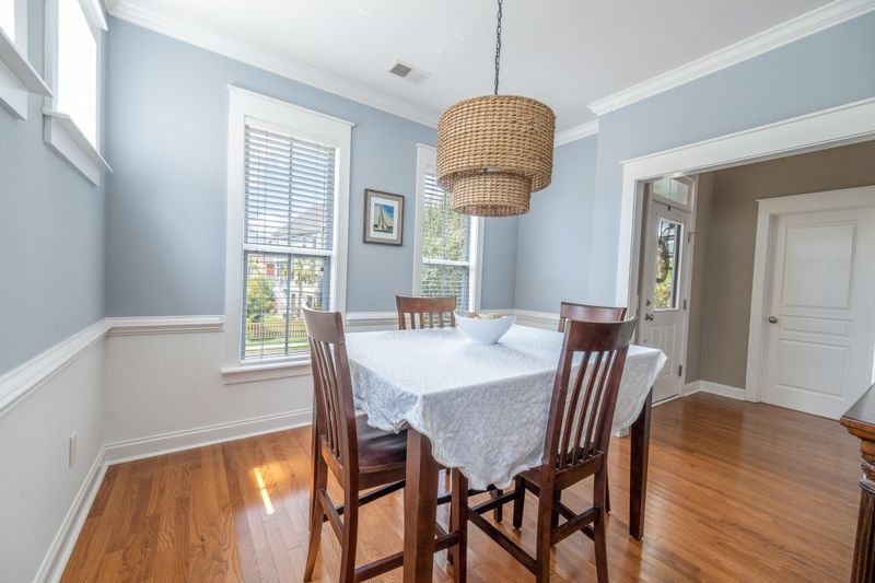 210 Clouter Creek Dr, Daniel Island, SC 29492