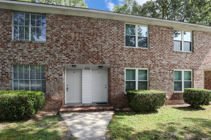406 Crestview Dr #C, Summerville, SC 29485