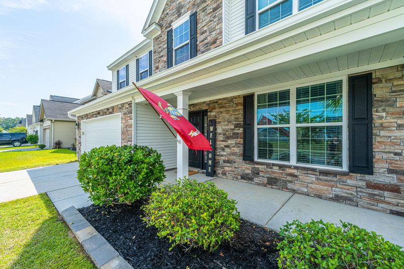 119 Weeping Cypress Dr, Moncks Corner, SC 29461