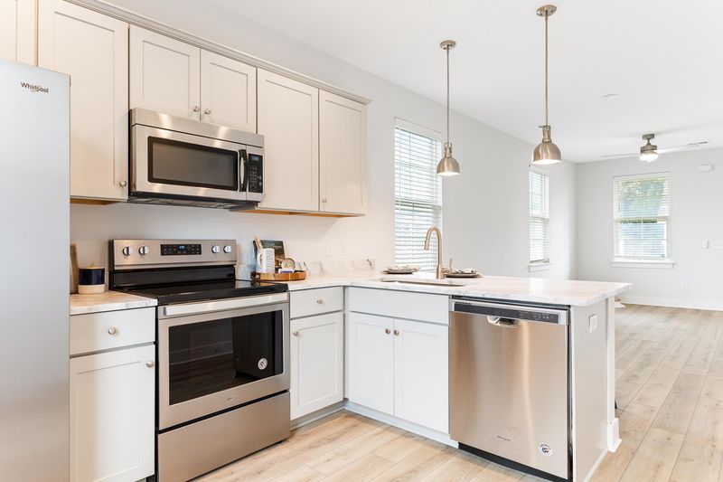 2044 Beech Ave, North Charleston, SC 29405