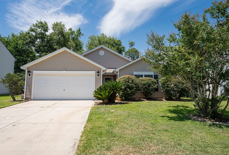 216 Sparkleberry Ln, Ladson, SC 29456