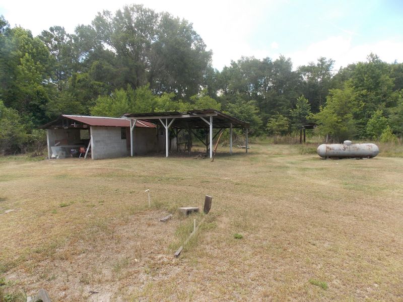 387 SE Utsey Hill Rd, Saint George, SC 29477