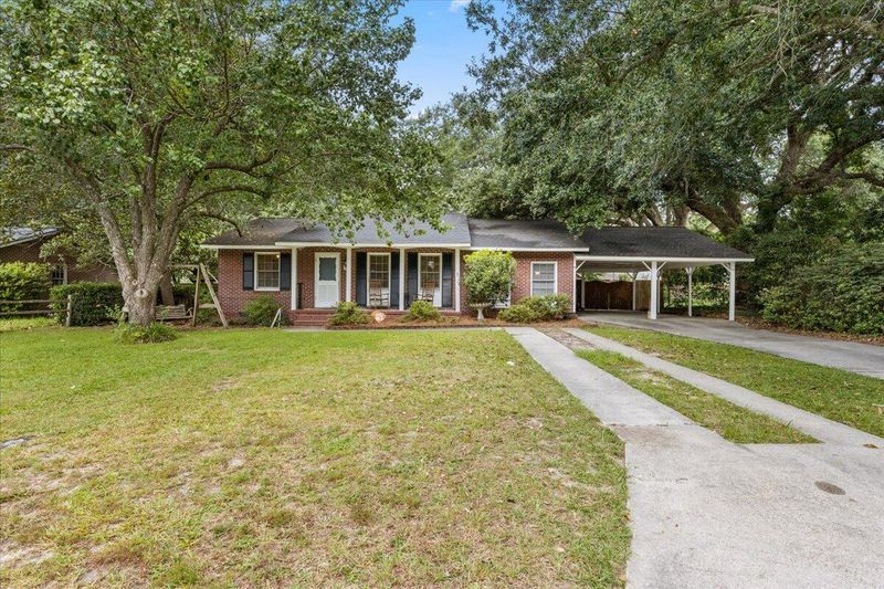 110 Forest Cir, Summerville, SC 29483