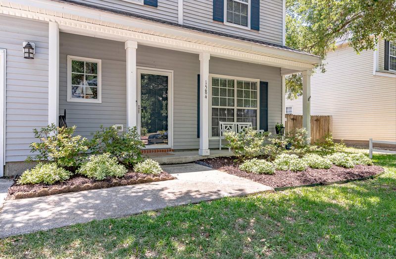 1584 Harborsun Dr, Charleston, SC 29412