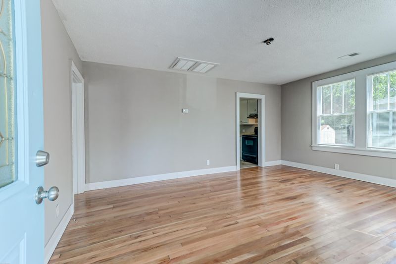 2654 Olympia Ave, North Charleston, SC 29405