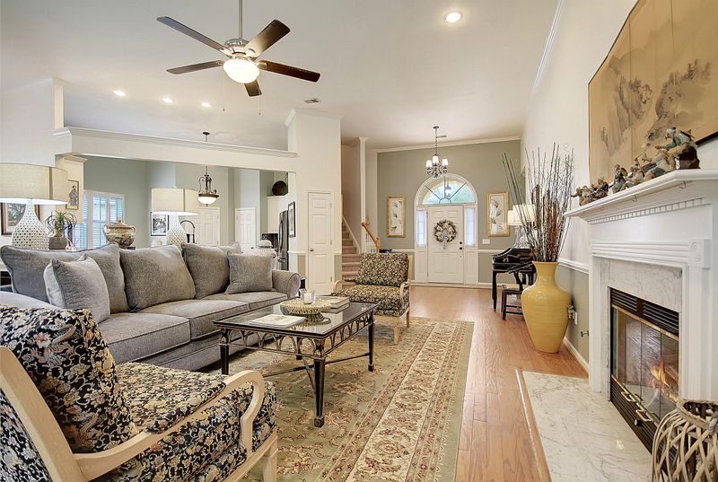 319 Cabrill Dr, Charleston, SC 29414