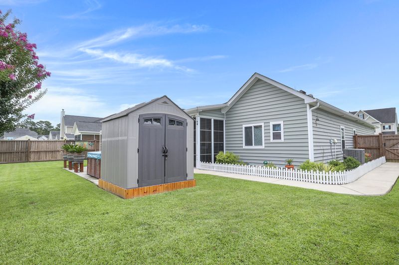 174 Berwick Dr, Summerville, SC 29483