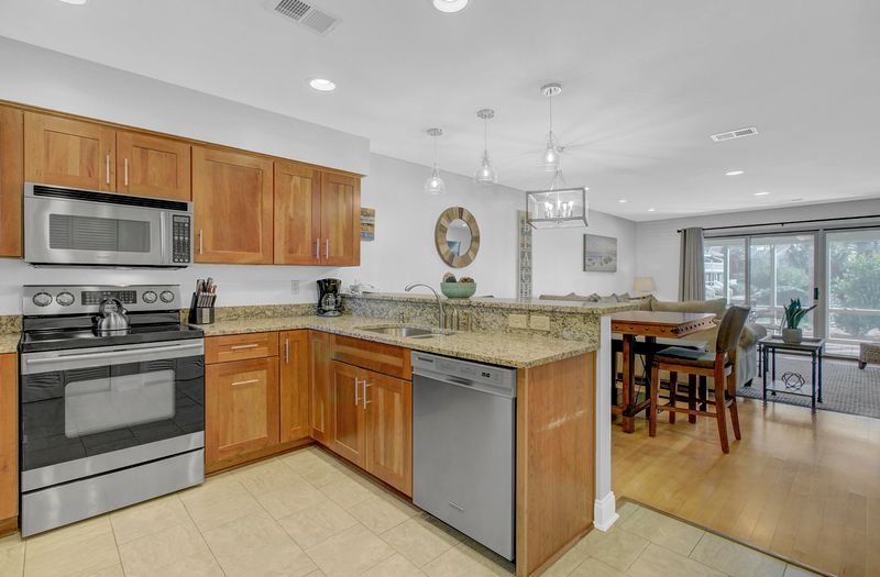 7 C Mariners Walk #7 C, Isle Of Palms, SC 29451
