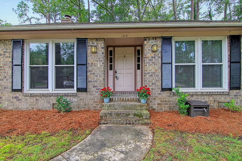 106 White Heron Ln, Summerville, SC 29485