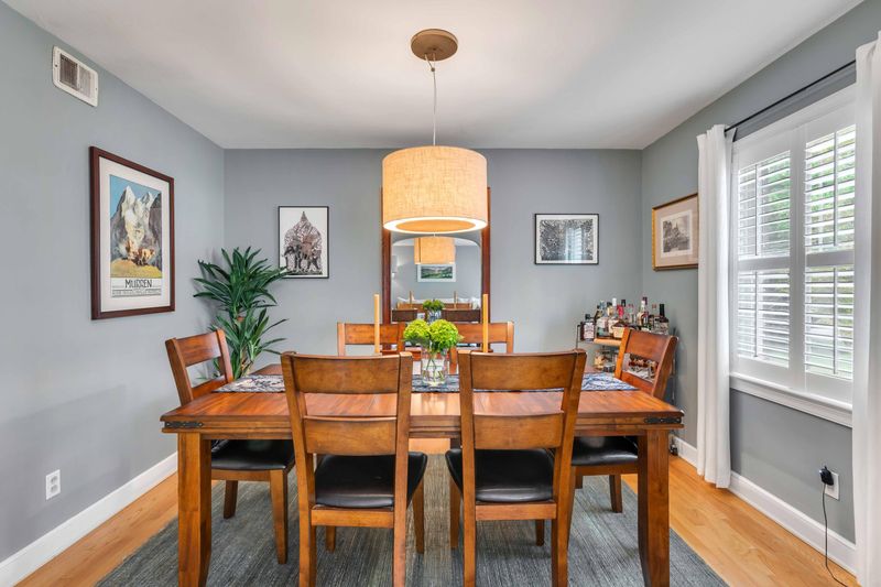 1055 Keats Rd, Charleston, SC 29407